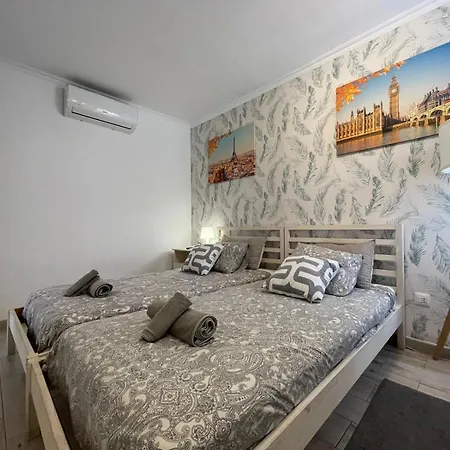 Апартаменты Parque De Americas *